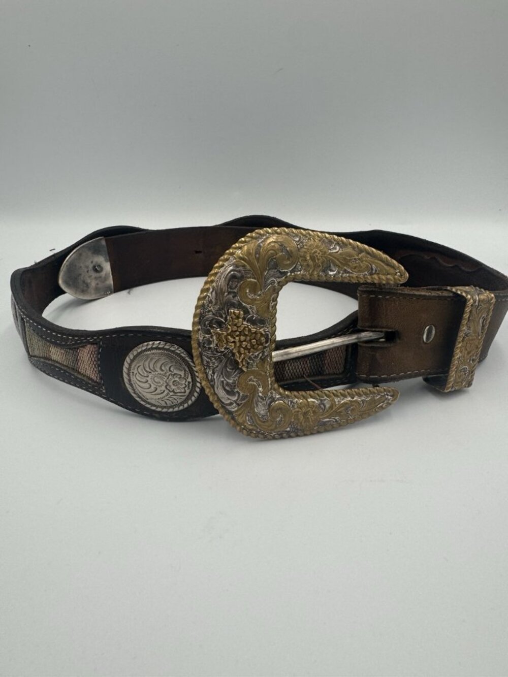 3D Vintage 80s Crumrine Concho Leather Belt